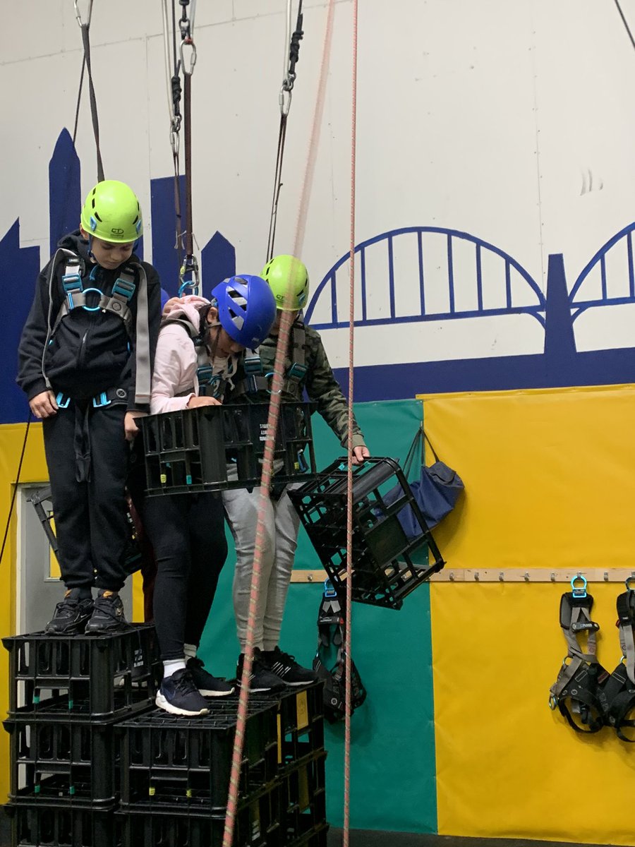 EastfieldPSHull's tweet photo. #teamdune are having a "crate" time working together and conquering their fears. "Crate going guys" https://t.co/yhdoxKcrg8