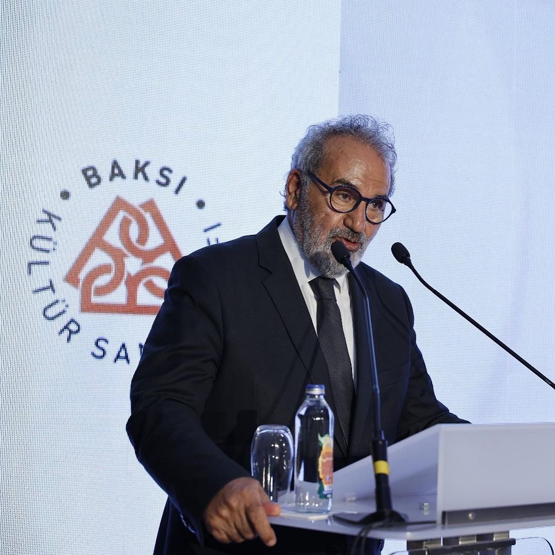 effectburson's tweet photo. Baksı Kültür Sanat Vakfı’nın Doğan Holding ana sponsorluğunda düzenlediği “Anadolu Ödülleri” sahiplerini buldu.

Bu yılın teması “Söz Kadında” olan ödül töreninde, Anadolu’nun kültürel zenginliğini kucaklayan ve dönüştüren 6 kadın sanatçıya ödülleri takdim edildi. https://t.co/WovXgaXLgH