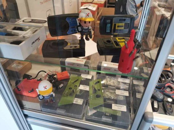 XhorseGlobal's tweet photo. How was your work today? Xhorse sincerely hopes that our product can truly make some good contributions to you. 
#xhorse #vvdi #locksmith #autolocksmith #keymachine #keyprogramming #locksmithlife https://t.co/8PxrwGgMnc