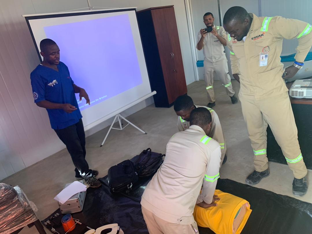 RapidRescue3's tweet photo. Empowering Essar Infrastructure staff with Life-Saving Skills 🚑

 Our team was in action over the weekend, providing essential first-aid and fire safety training skills to the incredible team at Essar Infrastructure Limited in Bulisa, western Uganda.
#Firstaid#FireSafety https://t.co/eUocXH8Nkb