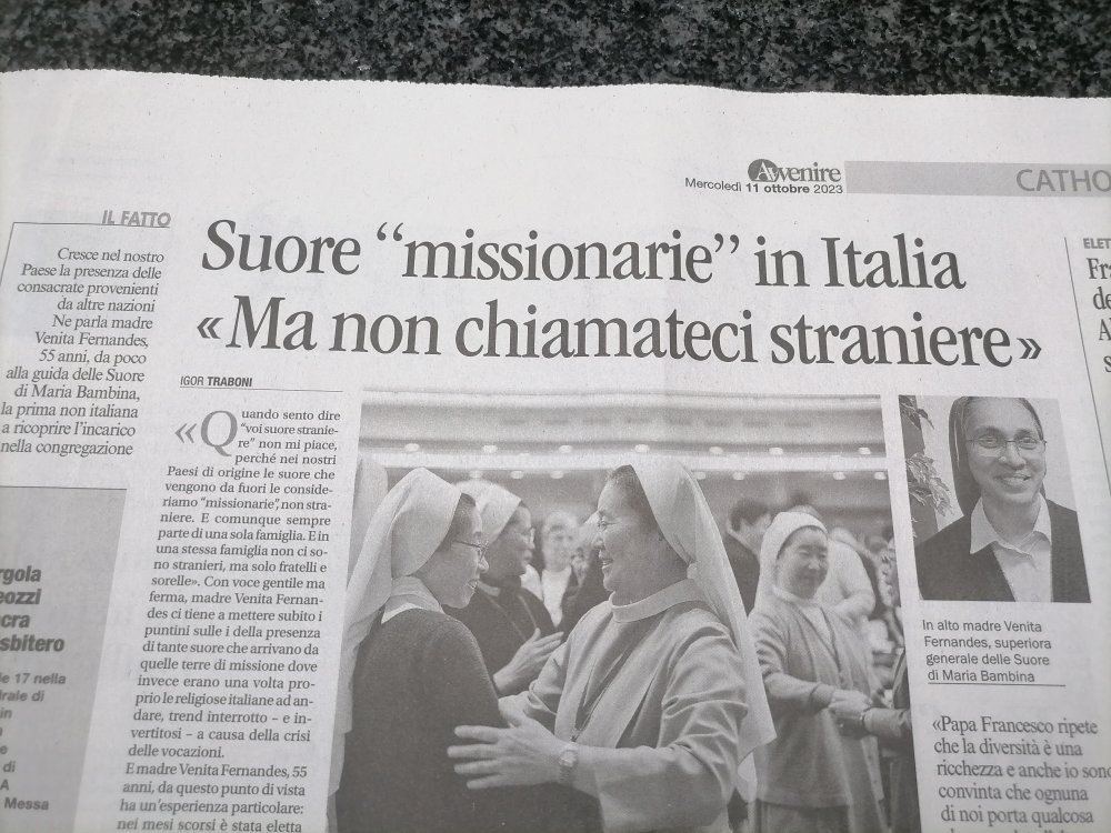 Le suore di altri Paesi in servizio pastorale in Italia: missionarie, non 'straniere'. Oggi su Avvenire l'intervista a Madre Fernandes, prima non italiana alla guida dell'Ordine di Maria Bambina, e la recensione al libro 'Suore multicolor'. @uisg_superiors #suore @itllibri