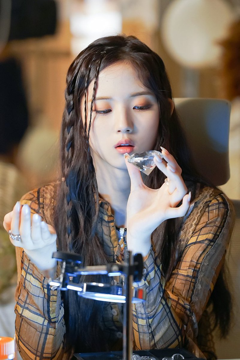s3loops's tweet photo. GENIE MV Filming behind photos

#tripleS #트리플에스
#EVOLution #에볼루션
#MUJUK #INVINCIBLE
#jiwoo #이지우 https://t.co/qElxlqEAtp