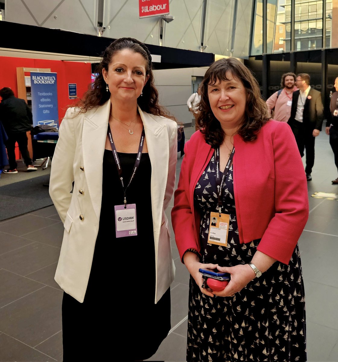 VictoriaCEOCIOB's tweet photo. Our final day at #Lab23 saw lots engagement with national & local politicians
With such focus on #planning we @RTPIPlanners are delighted with response to our #Planifesto
Our 'asks' on resourcing & putting #ChiefPlanningOfficers back at top table #LocalGov landed well https://t.co/X2K9Pv5167