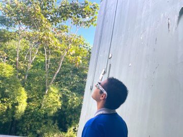 adamonzon's tweet photo. ¡Me hace muy feliz saber y ver a los niños que ya tienen sus gafas de seguridad para disfrutar del espectacular evento astronómico que disfrutaremos el sábado, 14 de octubre con el @ecoexploratorio! ☀️🌕🌎😎❤️ #eclipsepr #eclipsesolar #solareclipse #puertorico https://t.co/ucGSMk3GBJ