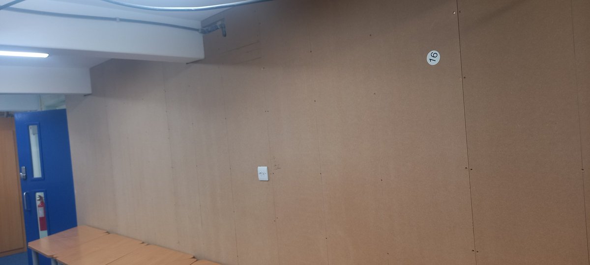 HighViewPrSch's tweet image. #Performingarts @HighViewPrSch! Courtesy of our amazing PTFA and parents, it&apos;s another phase of our performing arts studio complete! We&apos;re ready for the mirrored wall and ballet bar installation! @LAMDAdrama
@PrestoPerform @ace__london
@dramadrama #curriculum