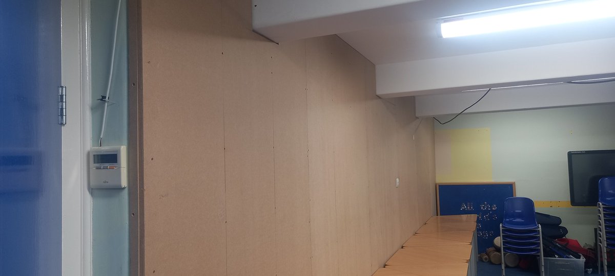 HighViewPrSch's tweet image. #Performingarts @HighViewPrSch! Courtesy of our amazing PTFA and parents, it&apos;s another phase of our performing arts studio complete! We&apos;re ready for the mirrored wall and ballet bar installation! @LAMDAdrama
@PrestoPerform @ace__london
@dramadrama #curriculum
