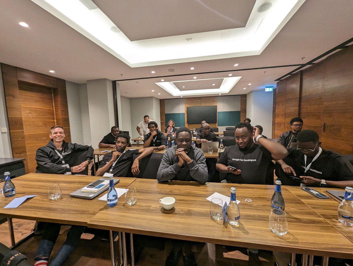 enthusiastDev's tweet image. Got back from an incredible experience at the Google Developers Sub-Saharan Africa Summit in Kigali! 🌍✨ As a Google Developer Expert for Flutter & Dart, it was such a privilege to be part of this event. Meeting with talented minds in the tech community was absolutely amazing🚀