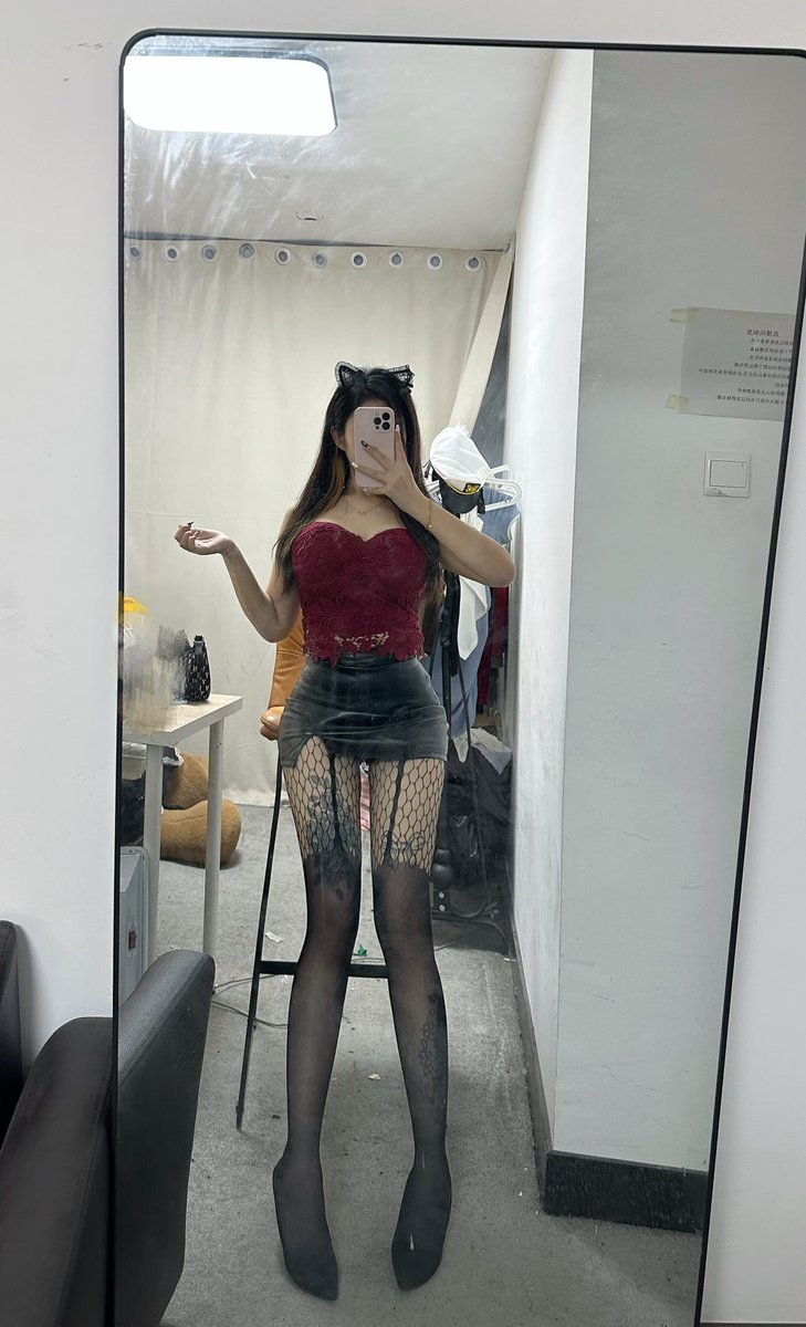 xiaolin08983062's tweet photo. 这种丝喜欢嘛  #淄博约  #淄博上门  #淄博 https://t.co/MkkRuxQXn6