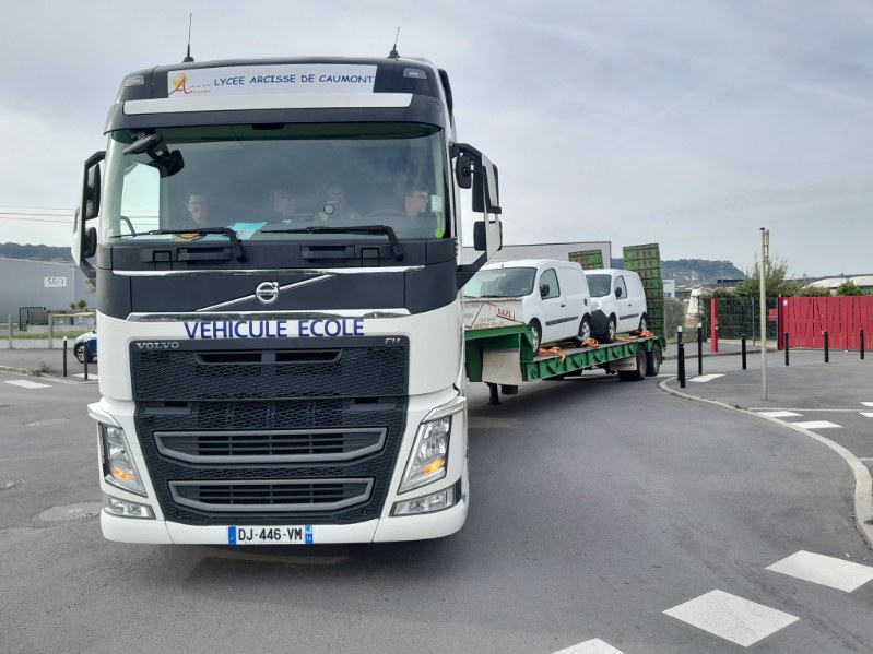 Sarah Zeitoun tweet media