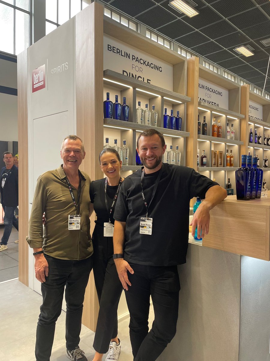 DingleWhiskey's tweet photo. Team Dingle 🙌🏼 Day 3 at #BCB #BarConventBerlin @BerlinPackaging https://t.co/xdqGhqkMoC