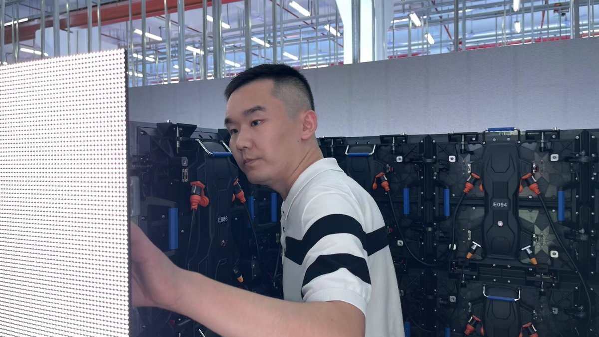 HangelTech's tweet image. Hangel LED Screen Factory 
Rental LED Screen Cube Splicing 
any cube dimension is supported 
500*500mm, 1000x1000mm, 1500x1500mm, etc. 
Talk to Whatsapp +86-15112310918 gor more details 
#HangelLED #LEDcube #RentalLED