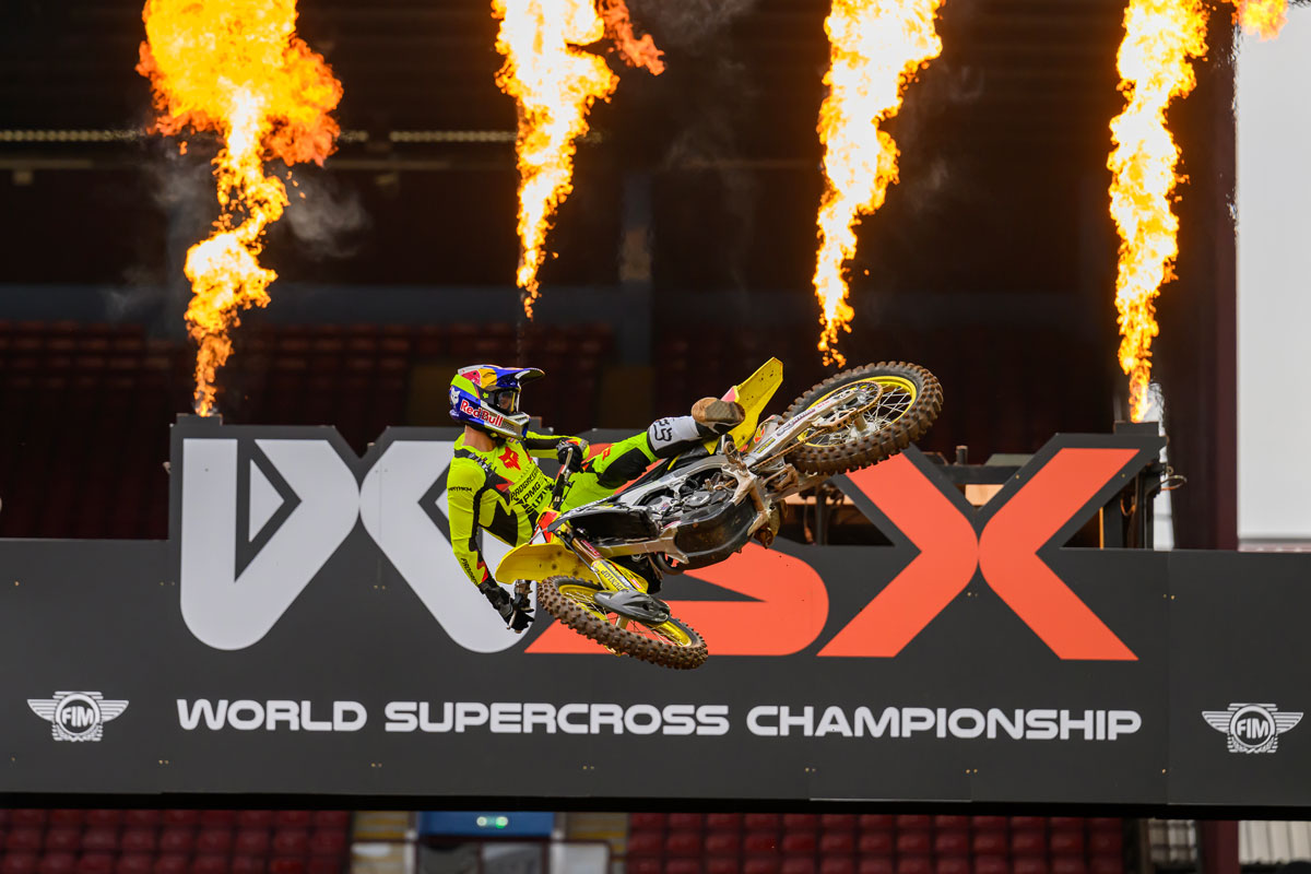 🏍️ The 2023 FIM World Supercross Championship lit up Villa Park, Birmingham, with a stellar off-road motorcycle race. 🏍️ 80six built two expansive @ROE_Visual #LEDdisplays, one of 25.2m and 15m. 🔥As racing fans, this was a fun one for us. @WSXChampionship #sportingevents