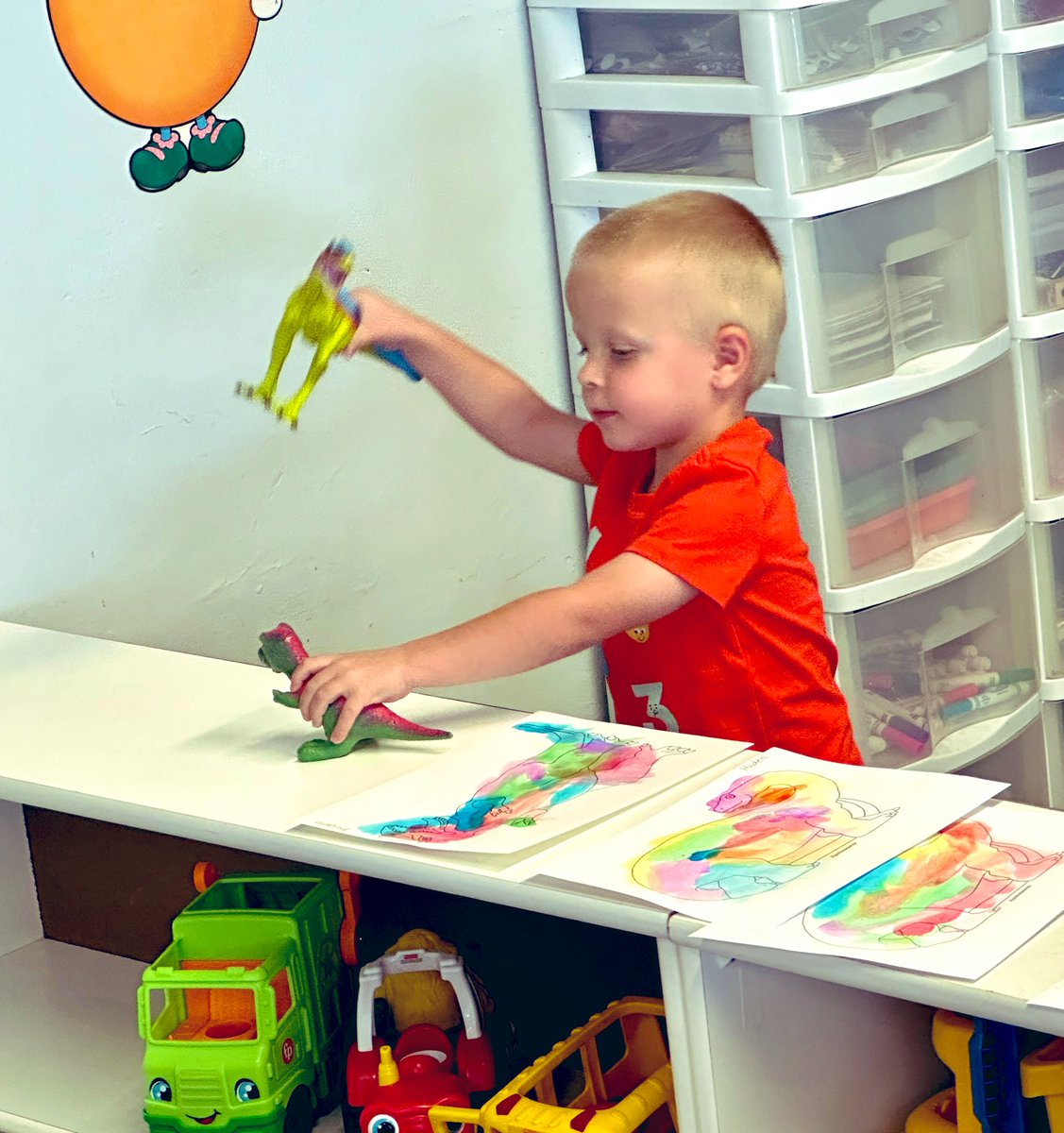 alan_agibson's tweet photo. It’s a special day when Grandpa is the special guest of the special helper at preschool! Just one of the amazing perks of being a grandparent! Go Theo! 😀 https://t.co/SNcYOLacfq