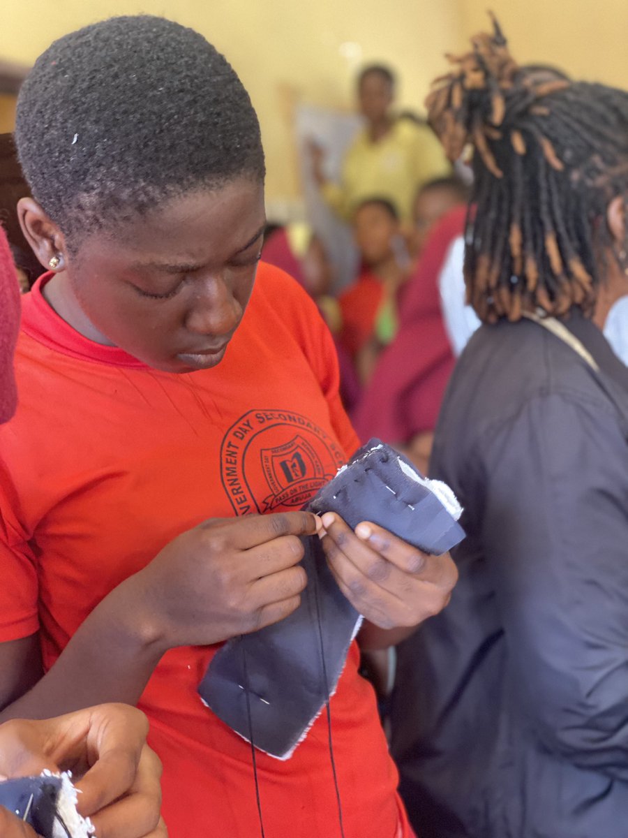 SisByHearty's tweet photo. The pictorial excerpt of what Celebrating  international day of the girl child and Project Girl Child 2.0 in Abuja looked like. 

#internationalDay #sisbyhearty #projectgirlchild #PGC2 https://t.co/AwuCH8T0uH