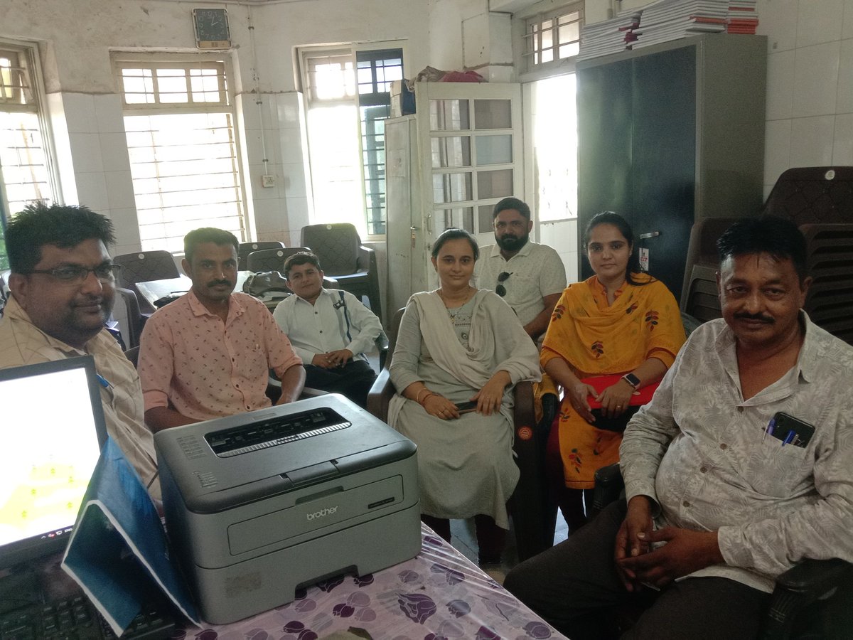 THORAJULA's tweet image. #Laboratory Technician Review About #Reporting/ANC Profile/Sputum &amp;amp; Malaria Test etc &amp;amp; Discuss About Quality #Labtest At #HWC
#Good #Healthcare #Checkup
#DiagnosticCenter

@GujHFWDept @mdnhmgujarat @CollectorAmr @ddoamreli @InfoAmreliGoG @AmreliHealth @ArunKumar23302 @OfficerIec