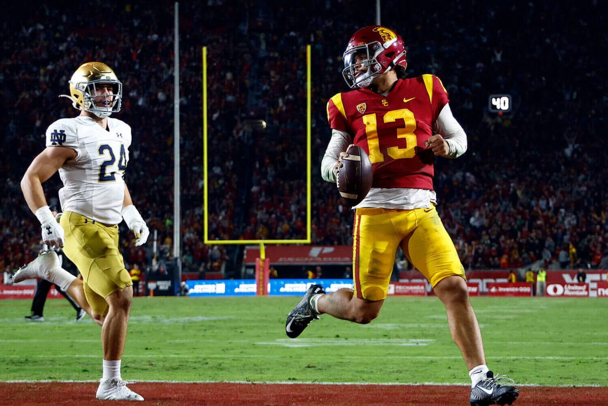 BarstoolSC's tweet photo. Nobody believes in us. #BeatTheIrish https://t.co/t01Wx5tx1o