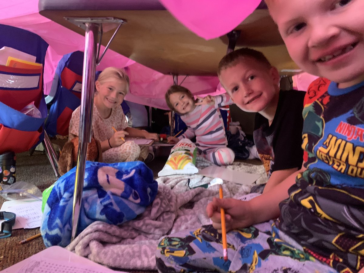 GregWunderlich's tweet image. Second graders are having a blast today at their Classroom Campout! #proud2bMPS #RootedNE @wheeler_mps @bdstudt @CLManzitto
