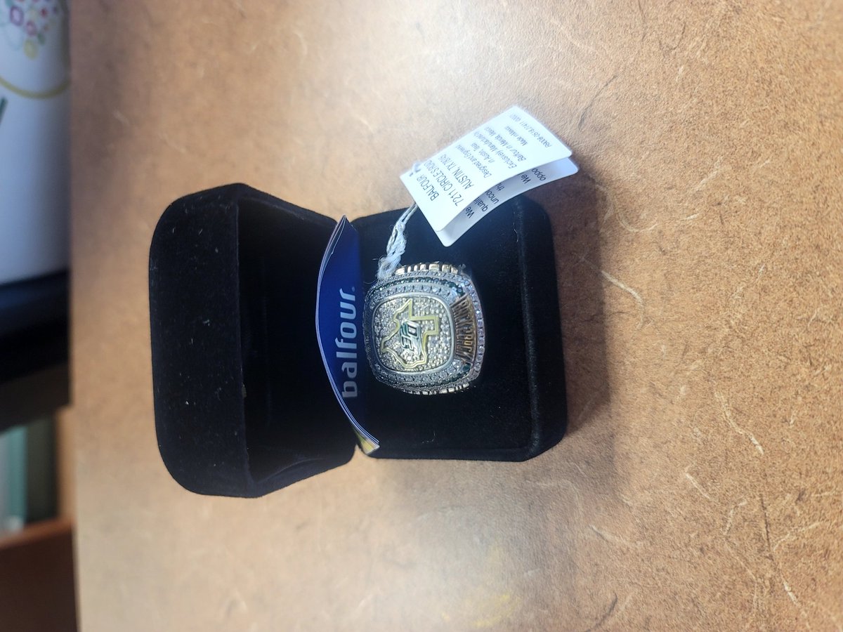 Monica Smith tweet media