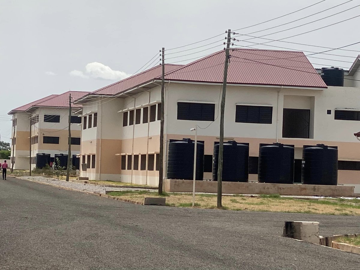 amarrah02's tweet photo. One of Nana Akufo-Addo's STEM Schools. This Kpasenkpe Senior High School in the North-East Region.
#STEM4Jobs
#STEMeducation
#BuildingGhanaTogether https://t.co/ZjNDJhjnNE