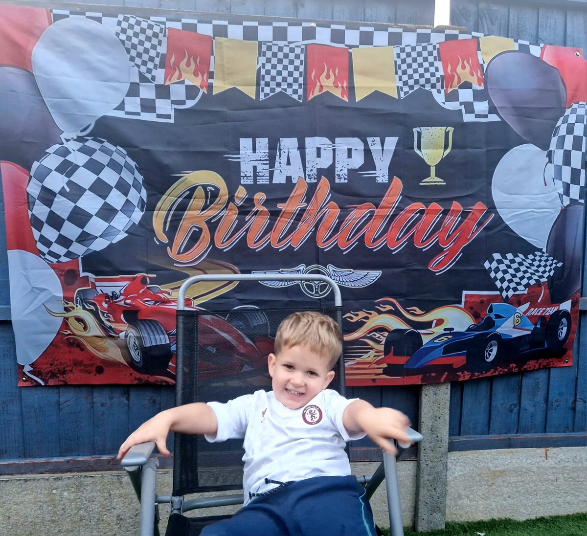 Jay_Avfc1's tweet photo. We have a 3 year old 🤯 where has that time gone?

Love this little man so much ❤️😍 https://t.co/if7ar17VRS