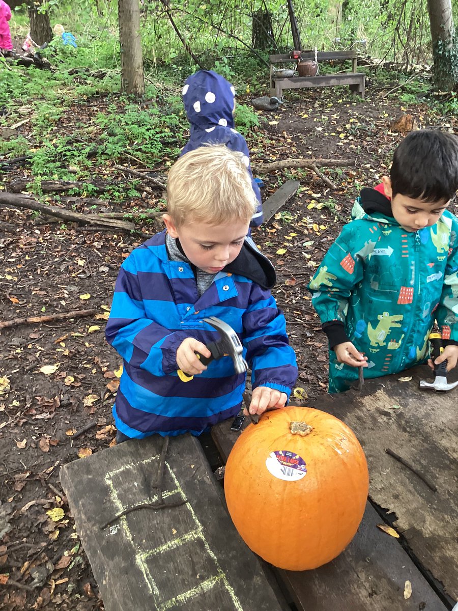 JORPS_1's tweet photo. What another wonderful morning at Forest School! We have created our very own #JOREYFS woodland band and hammered twigs into pumpkins to create hedgehogs.#outdoorlearning #ForestSchoolFun https://t.co/tPJCkEoD4k