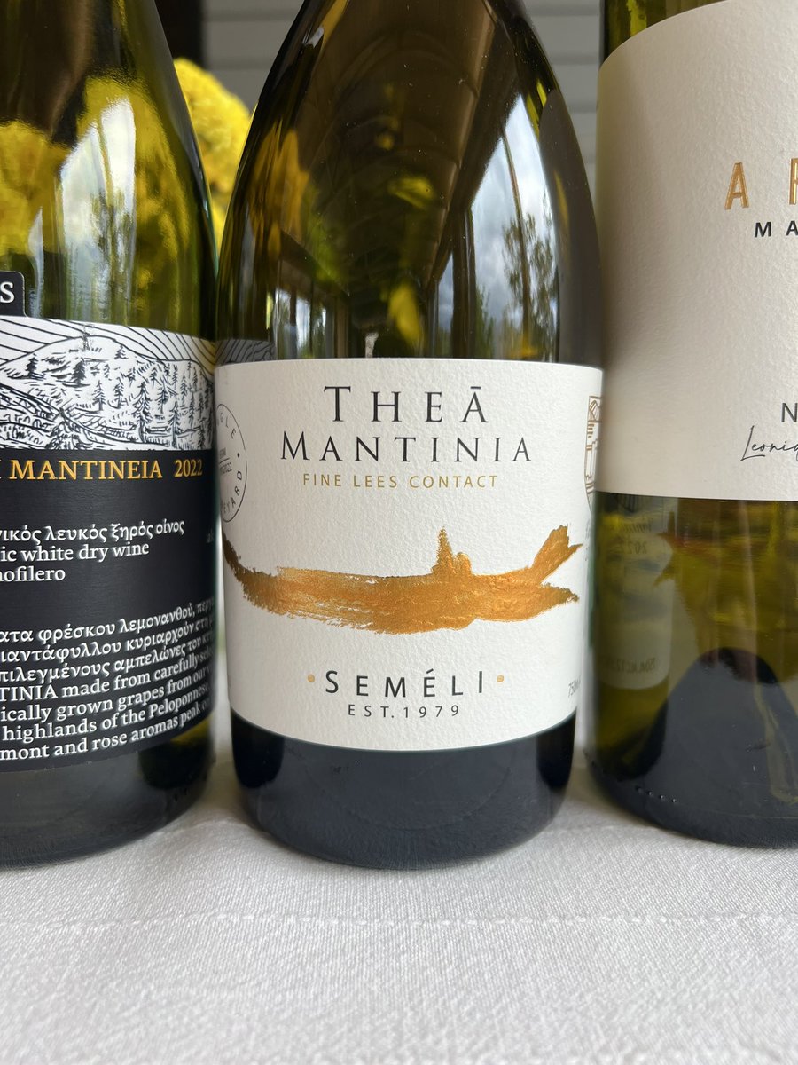 bonkowskimw's tweet image. Greece is crazy about aromatic white wines. 
Moschofílero is arguably the classiest of them, so it’s a treat to visit its homeland Mantinía, at 700m asl in central Peloponnese. 
Aris Tselepos, pix from harvest, &amp;amp; my top 2 wines. 
#mastersofwine #mwpeloponnesetrip
#greekwine 🇬🇷