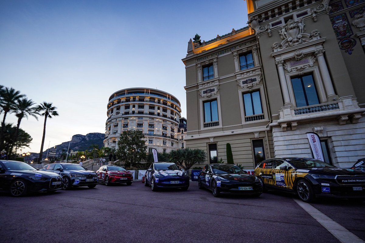 Rendez-vous dans 1⃣ semaine 😍⚡

📍 Terrasses du Soleil - Monaco

See you in 1⃣ week😍⚡

#ERallyeMonteCarlo 
© Direction de la Communication M. Vitali