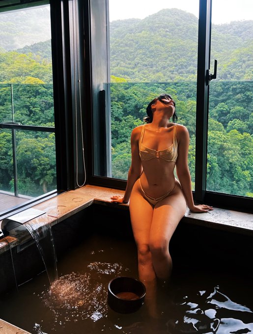 she looks like fun https://t.co/zvat3R72im