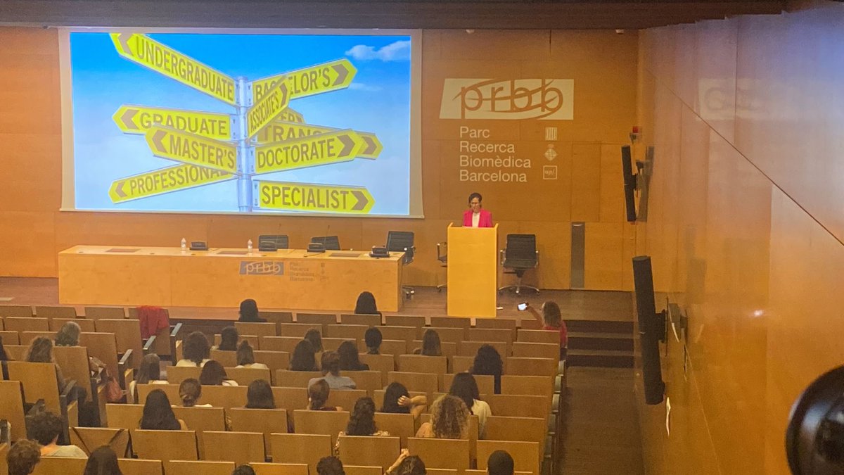 MaiaNahmod's tweet photo. Feliz de haber moderado la mesa Digital health and AI in the clinic en el Women in Data Science Barcelona Biomedicine ✨✨✨

#DataScience #ArtificialIntelligence #digitalhealth #WIDS ##WIDSBiomedicineBCN https://t.co/LIrcApe9TS