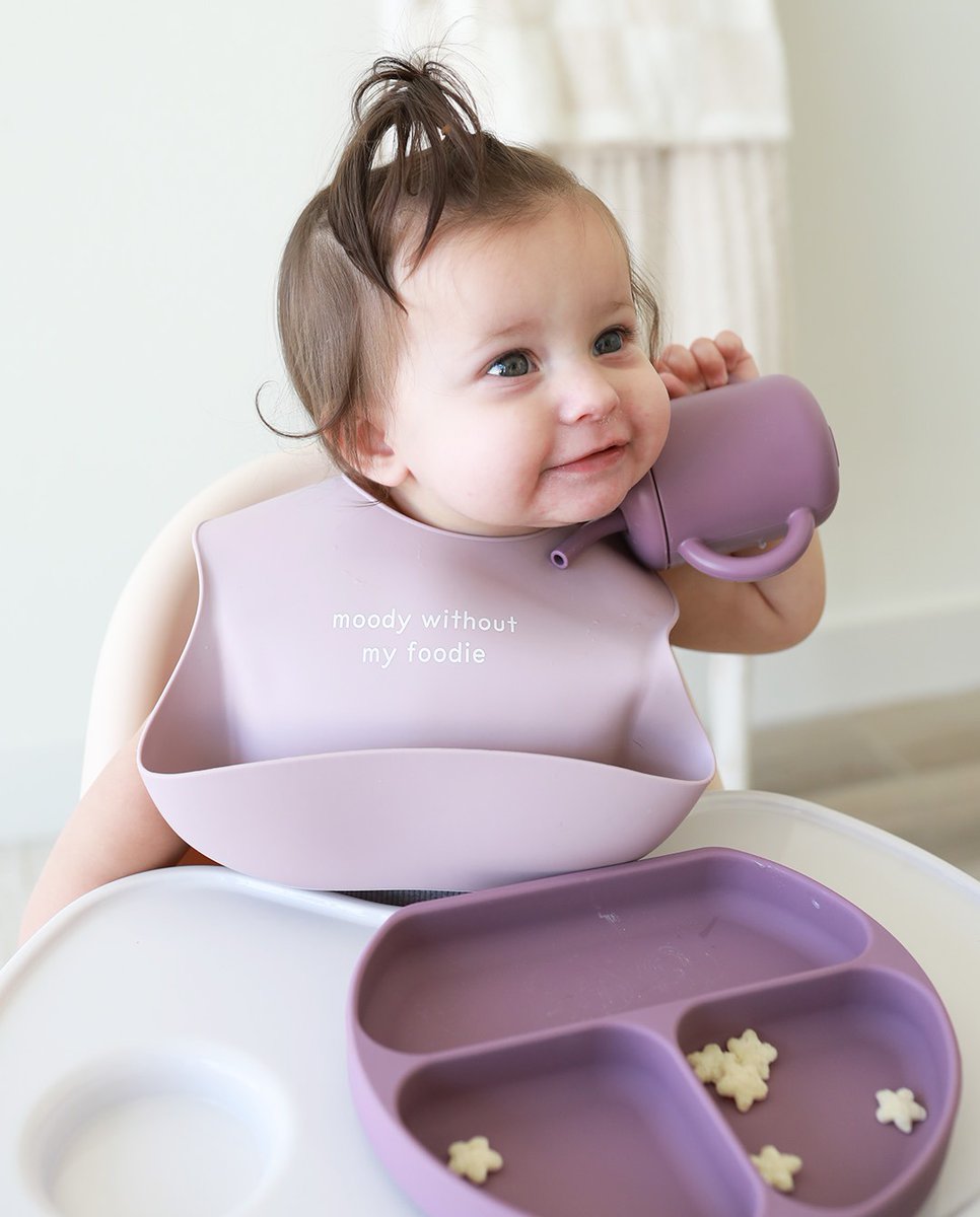Have you checked out our new silicone products yet? Plates, cups, bibs, and MORE! Oh and it's alllll dishwasher save! 🍽️