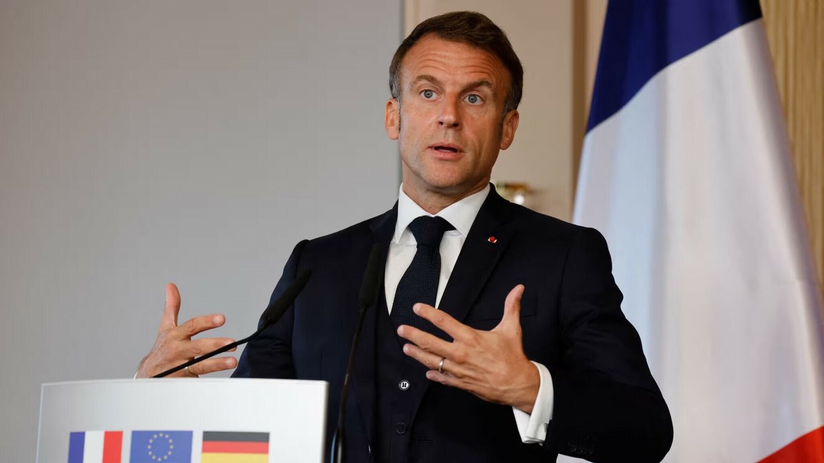 franceinfo tweet media