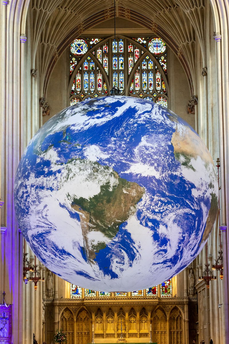 bathabbey's tweet photo. Families! Planning to attend the XR #unitetosurvive event in Bath on Sat 28/10? We are banner-making on Mon 23/10, Thurs 26/10 and Sat 28/10 for #BathMuseumsWeek. Create your personal message about our #WonderfulWorld & take it along! Free with discovery card 10.00 - 3.00 @bathxr https://t.co/IuQLZAMvya