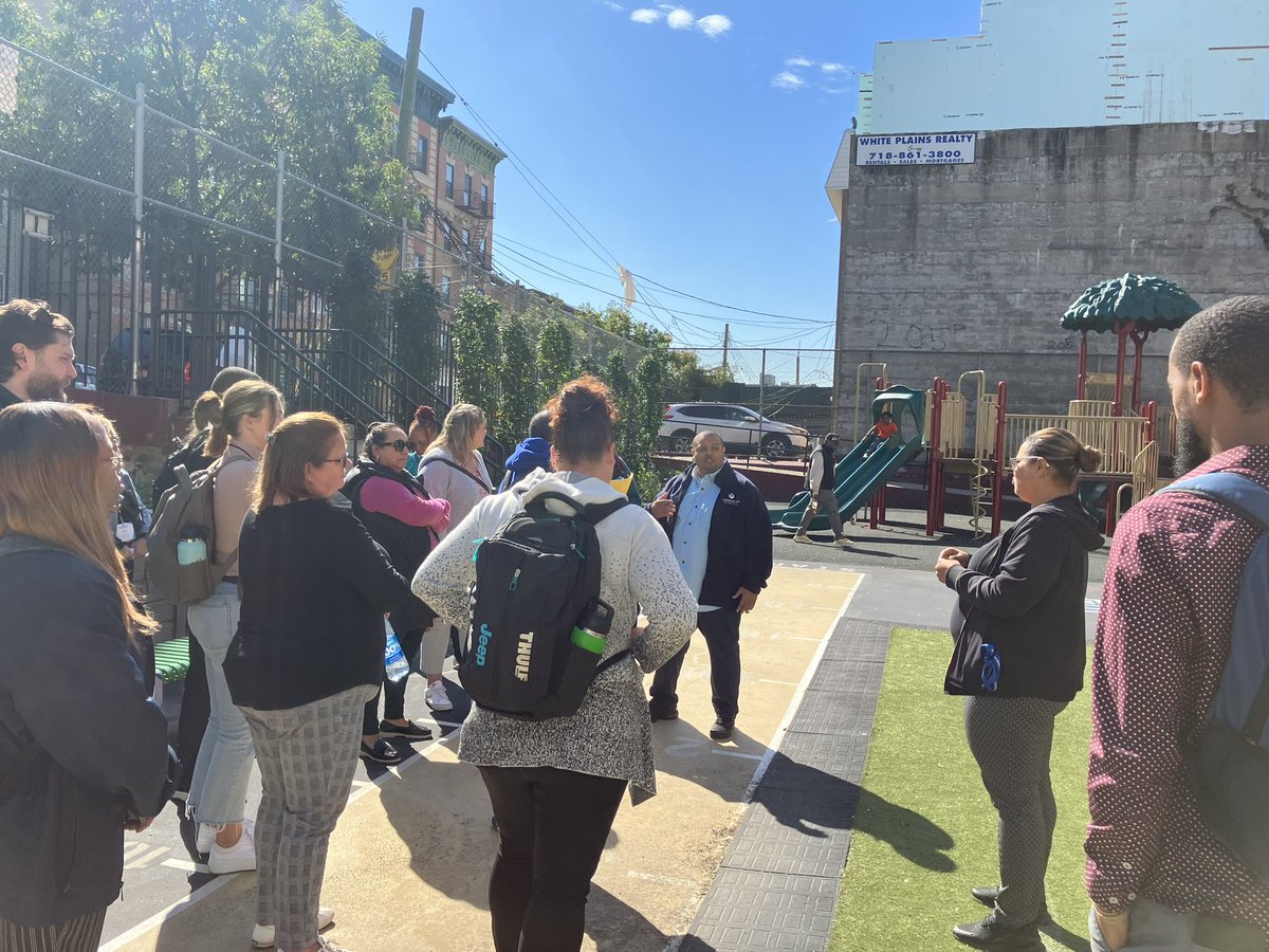 laura_assade's tweet photo. Learning about community school partnerships with @ChildrensAidNYC at @FNS314 https://t.co/Wt5tD0u5jf