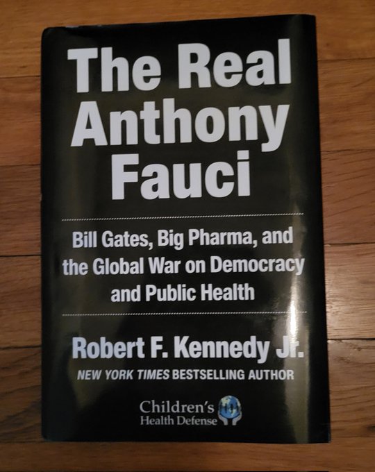 Rfk4POTUS's tweet photo. Dear RFK Nation,
RT if you'd like to see an honest and spirited debate between @RobertKennedyJr and Anthony Fauci, with citizen assists from Aaron Rodgers & Travis Kelce.
@joerogan @tulsigabbard @EricClapton
#TheRealRFKJr #TheRealAnthonyFauci #Covid #Kennedy24 #KennedyIndependent https://t.co/VlrGldyKn4
