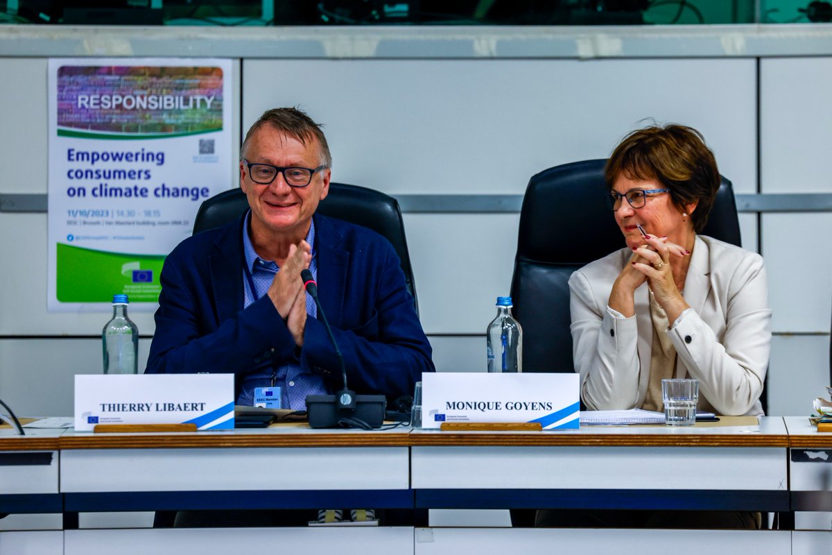 CSOGroupEESC's tweet photo. 10 years after our landmark opinion against planned obsolescence, a non-repairable product will no longer have a place on the European market.
@Thierrylt, co-spokesperson EESC Consumers and Environment Category &amp; rapporteur for the #RightToRepair opinion 👉https://t.co/fMluIMcoOM https://t.co/XoqSeXL7QC