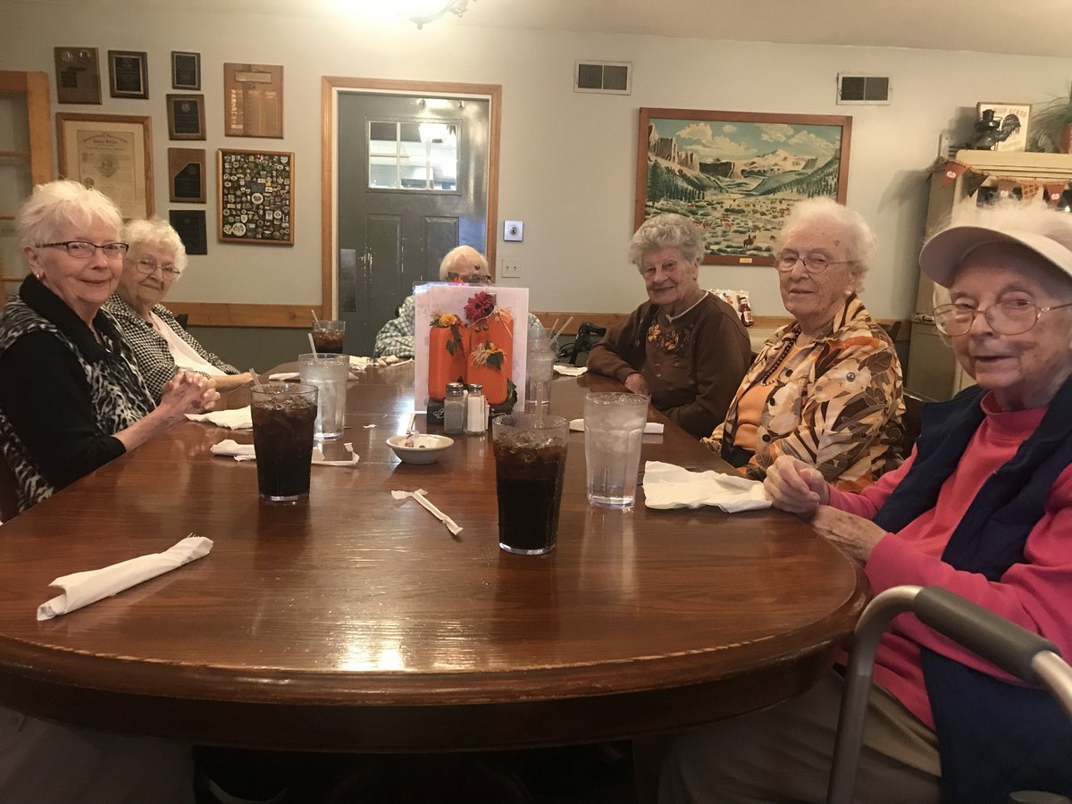 The Assisted Living ladies enjoyed a wonderful night out at the Reservation. The food was delicious and the company was engaging. 
#trilogyliving #whyitrilogy #outandabout