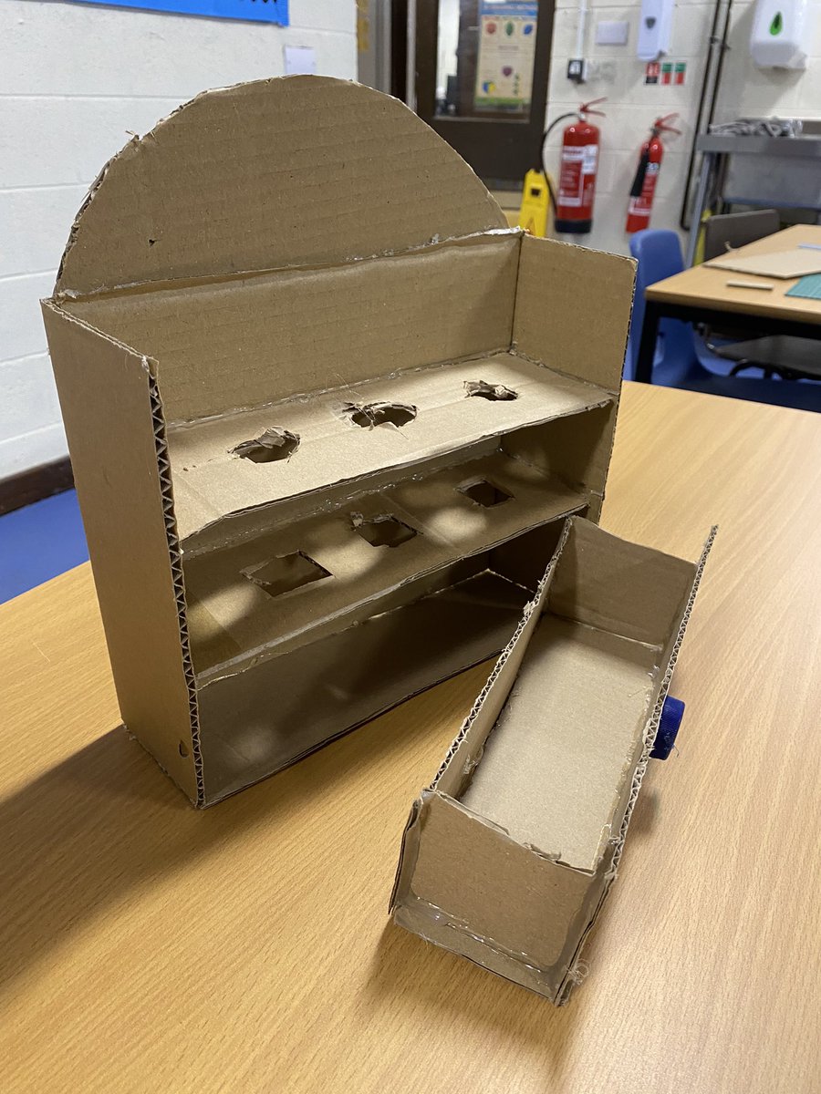 AbersychanDT's tweet image. Busy making prototypes this morning in Product Design. #iterativeprocess