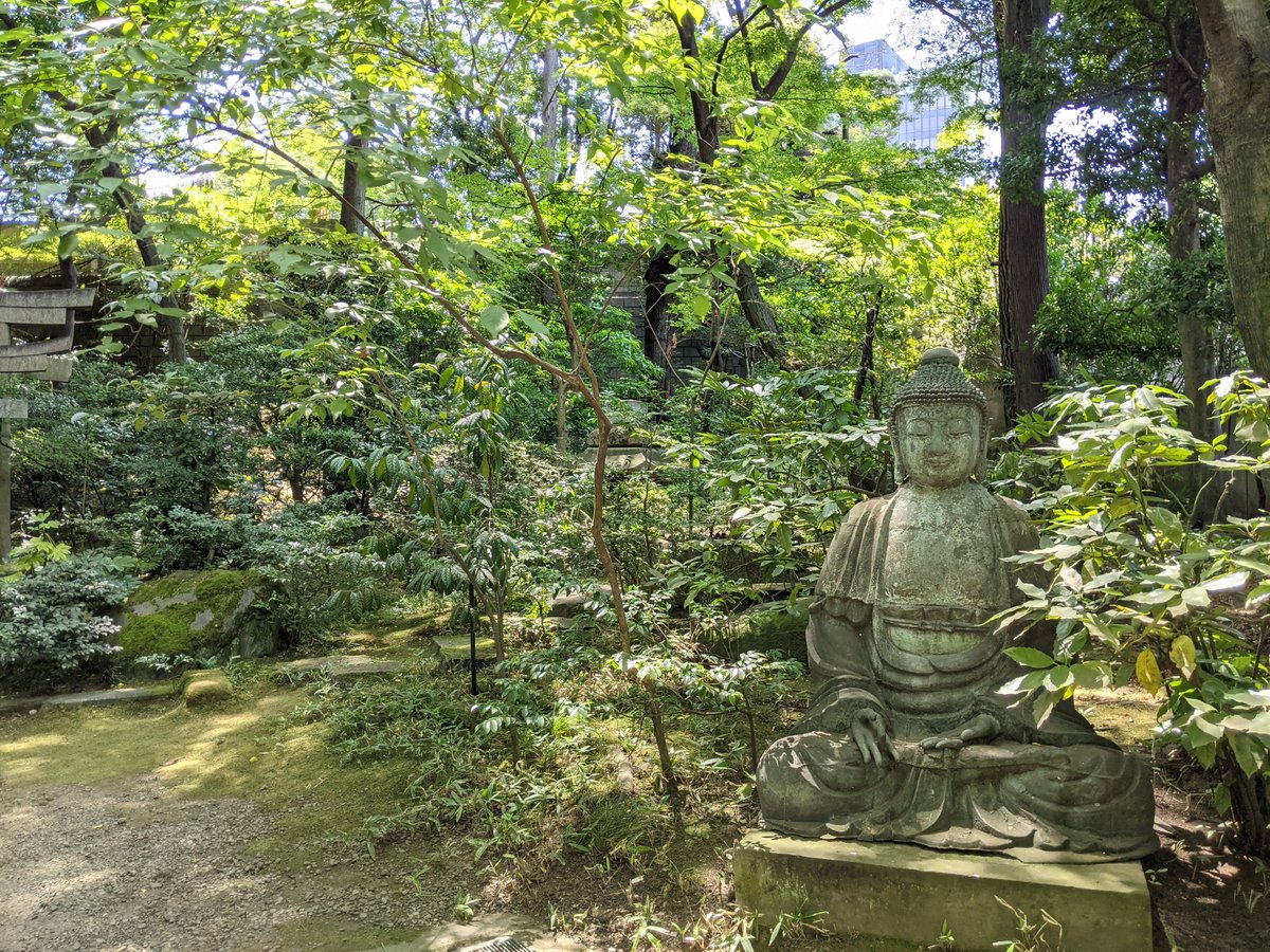 JapanBoston's tweet image. The #Nezu Museum in #Tokyo is a private collection of Japanese and Asian art with artworks including everything from calligraphy to painting, ceramics, and textiles.

#japantravel #japaneseculture #japanesegarden