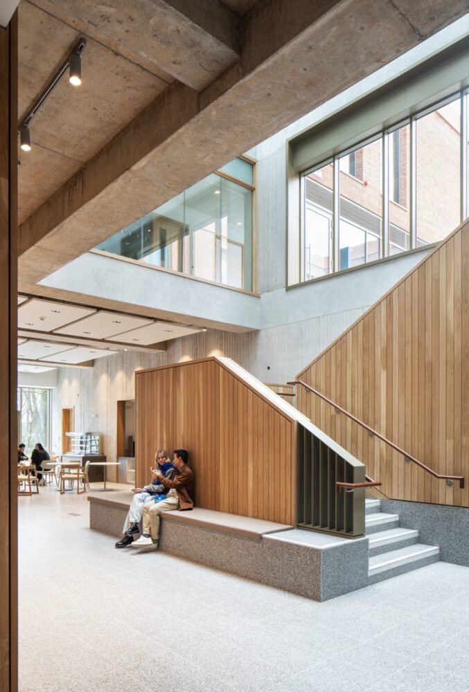 CTAwards's tweet photo. Civic Trust Awards Assessment Visits have taken place in Belfast, Northern Ireland. Good luck @TODDArchitects @QUBelfast @McIlwaineMLA  #FelixOHare @wsp @WSP_UK 
#cta2024 #architecture #Sustainability #access #inclusion #CommunityEngagement #BusinessSchool #building #campus #teaching #learning #resources #studyareas #socialspaces #café
📸 @DonalMcCann