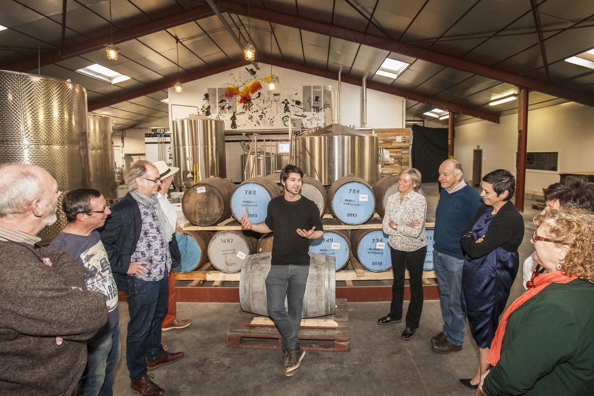AleHuntersBreweryTours tweet media