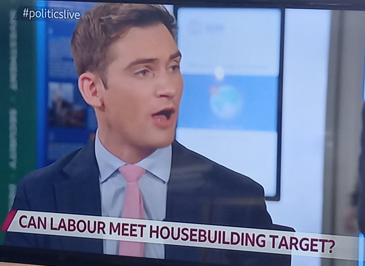 davco247's tweet photo. Who let this utter bellend from scuzzy GB News on #PoliticsLive? https://t.co/N95trINWo4