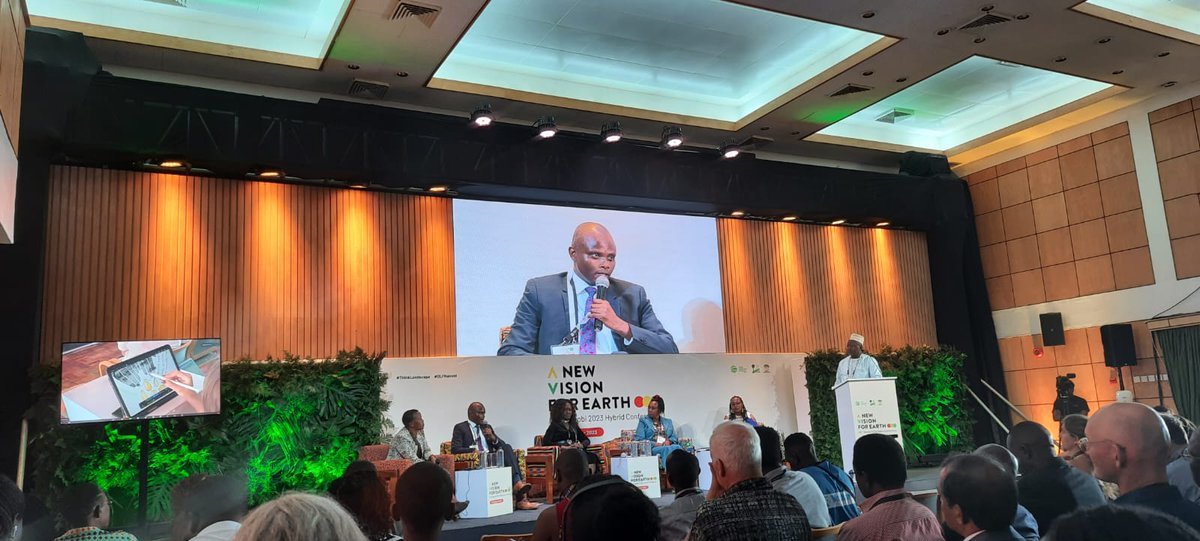 kenaff_farmers's tweet photo. This morning, the KENAFF CEO spoke at the #GLFNairobi 2023 Hybrid Conference: A New Vision for Earth opening plenary, "Transforming food systems and restoring landscapes through African-led solutions." 

#StandWithFarmers @GlobalLF @ILCAfrique https://t.co/LQfs1swPo6