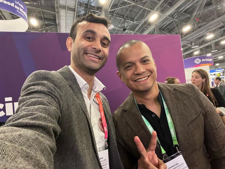 drjhonatanMD's tweet photo. And we wrapped up @HLTHEVENT 2023 | 🇺🇸
Such a great conference reconnecting with friends and colleagues and creating new rich connections so we can change medicine with collaboration and innovation! 

Thank you @AustinChiangMD | @RasuShrestha | @RealDoctorMike | @DrArtunduaga | @HansaBhargavaMD | @drgnayyar | @daniel_kraft | @zajctjasa | @anoizet | @HealthEugene | and many many others for your time, friendship and willingness to work together to develop technology that will revolutionize healthcare! See you all very soon again! 

I’m off to London 🇬🇧 now for @TheEconomist Future of Health 2023. Speaking together with the one and only Dr. G (@drgnayyar) 🙌🏽🙌🏽