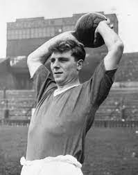 retrofootballnw's tweet photo. New podcast episode alert
Don't miss it!
It was an emotional one
Subscribe now at Apple podcasts, Spotify, Castbox, Google or wherever you listen
The topic?
Duncan Edwards with @WayneSBarton
#mufc #maunutd #manchesterunited https://t.co/pgu7Hvt5L4