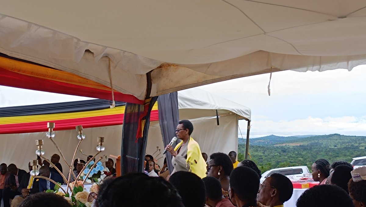 Set Her Free tweet media