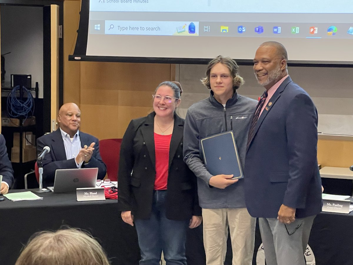 Congrats to our October Student of the month of FCPS1, Devon Hash! Devon, a student at Liberty High School, was nominated by another student's family for his dedication to another LHS student! 🙌🙌🙌 You are amazing!!
