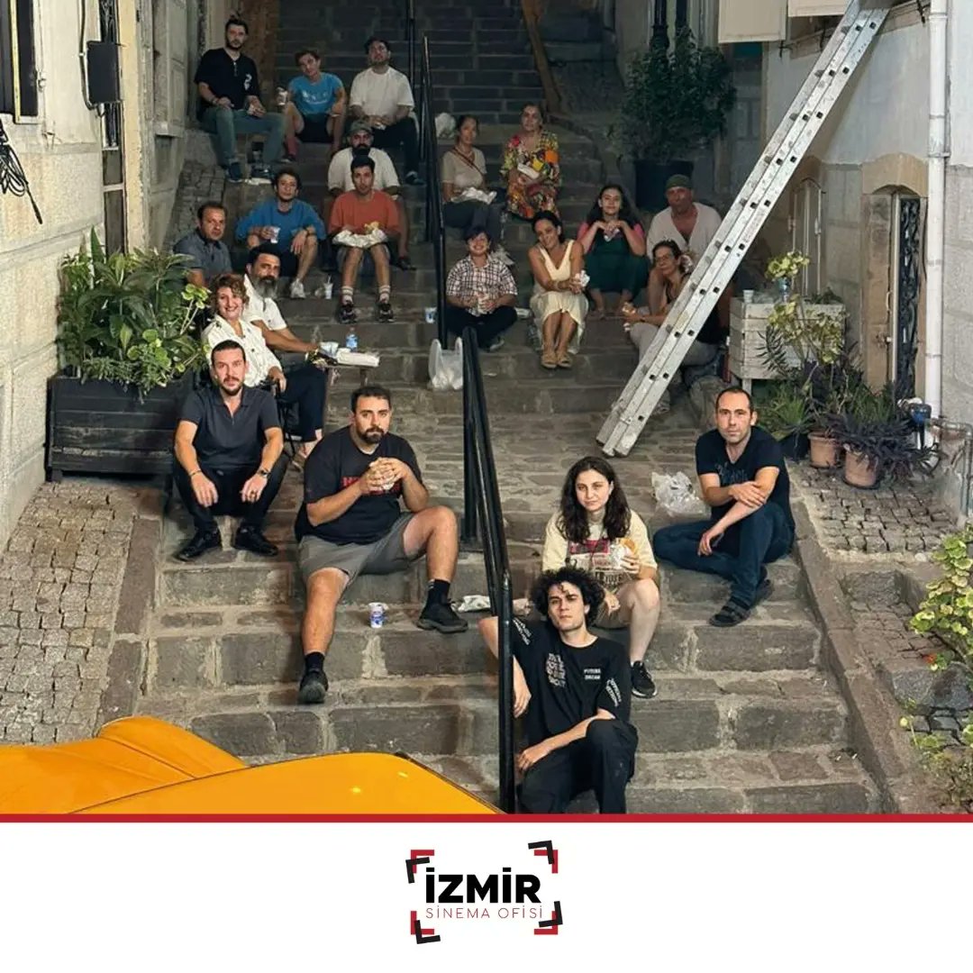 izmirsinema's tweet photo. Eren Ulucan’ın yönetmenliğini üstlendiği ‘’Tatlı Günler’’ isimli kısa filmin çekimleri Bergama ve Konak’ta tamamlandı.🎬📽

@tuncsoyer
@izmirbld 
@izmirvakfi 

#tatlıgünlerfilmi #erenulucan #kısafilm #kısafilmdestek #bergama #konak #izmir #izmirsinemaofisi https://t.co/DIgJTfMjjf