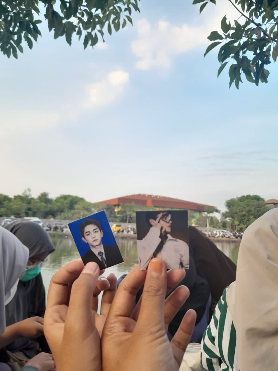 foxxies's tweet photo. happy birthday dan makasii kak @KucingnyaTen10 dapet xuxi dong🥺❤️ https://t.co/sQ9B8joAlC