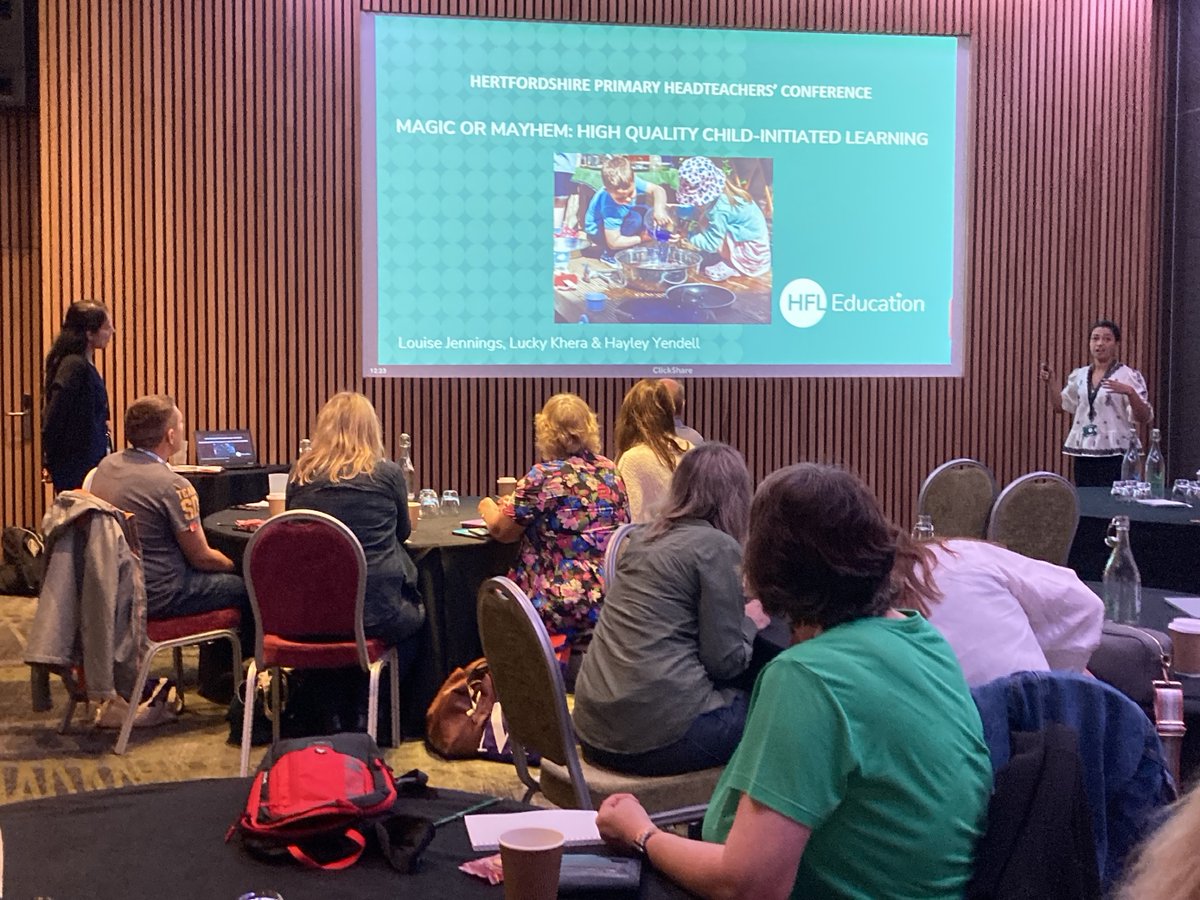 HFL_Education's tweet image. Thrilled to see a packed room for &apos;Magic or Mayhem: High Quality Child-Initiated Learning&apos; workshop with experts Lucky Khera, Andrew Boyes, Rebecca Collins, and Hayley Yendell from @hertsearlyyears! #HPHTC23