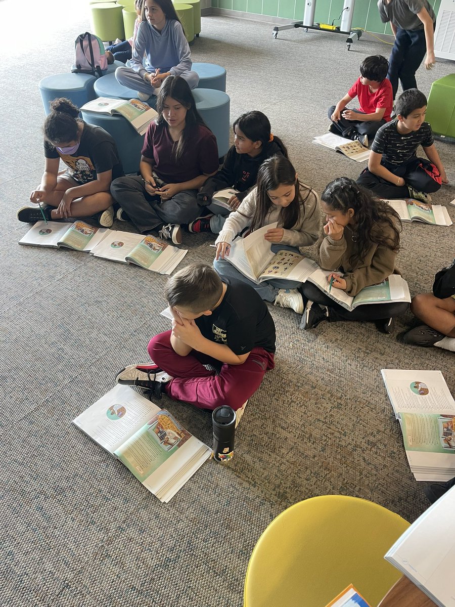 ms_audreyadams's tweet photo. Our Module 2 Week 2 play has been a fan favorite! We loved getting to explore Elements of Drama and perform our parts 🎭 Students got creative with silly voices and practiced reading with various emotions. I’m so proud of all my 5th graders!! 💚🦅 @Berkshire_BCPS https://t.co/VgFpiDJvto